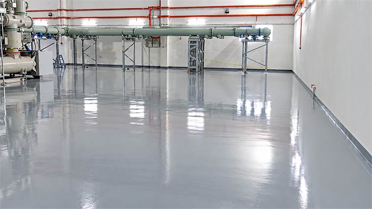Finished epoxy floor in a clean industrial room